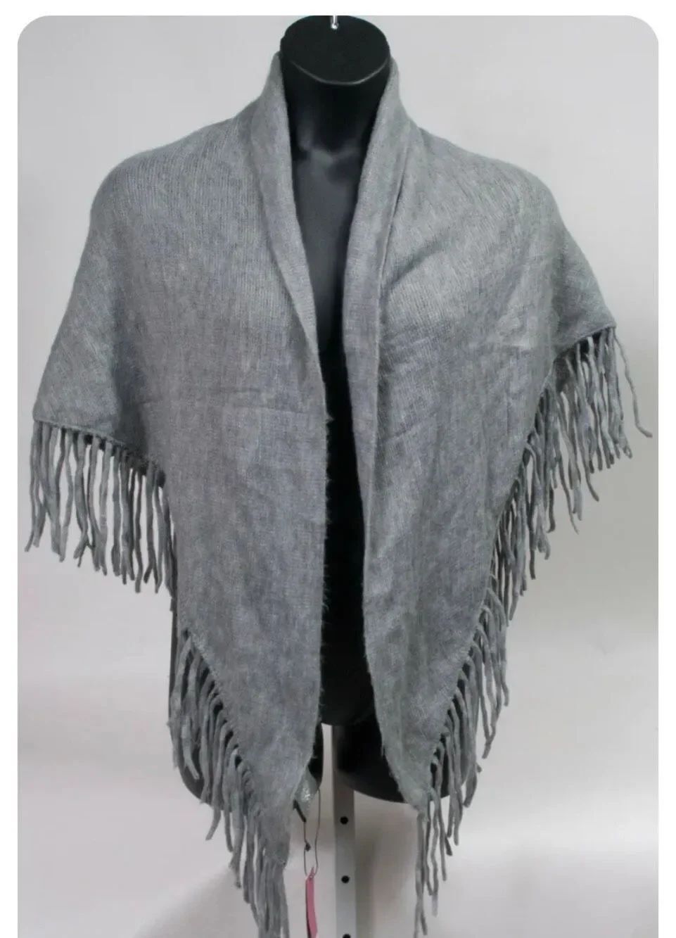 Vince Camuto Women’s Fringe Knit Ruana Wrap Shawl Heather Gray One Size NWT